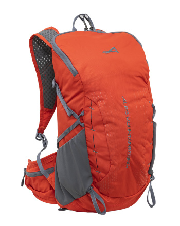 Canyon 20L - Front quarter view of pack